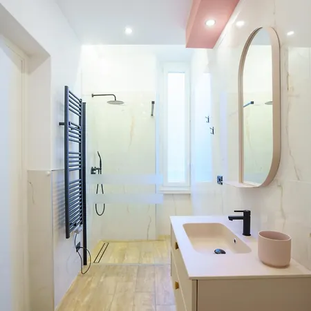 Apartment Lucy's Flowers *